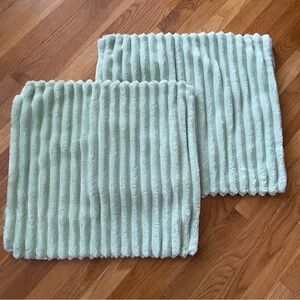 2 Pillow Covers 20 x 26 mint green super soft plush -touch set of 2